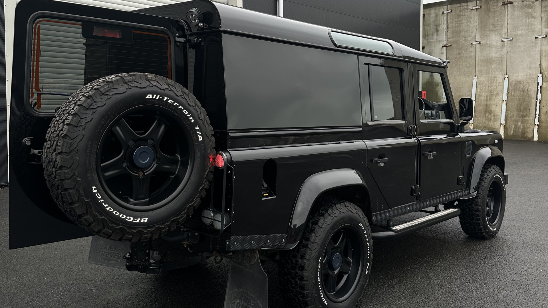 Defender 110 Station Wagon Full Interior Build